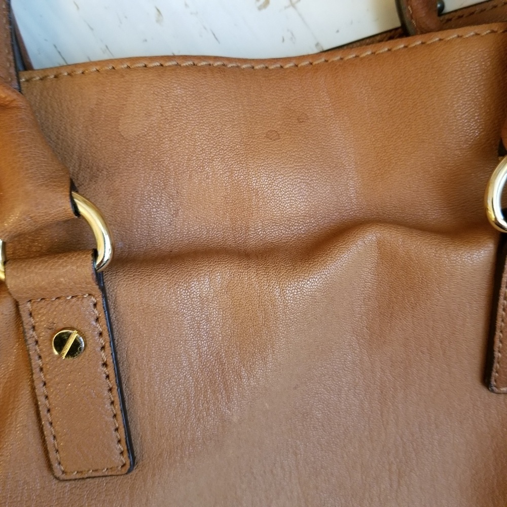 ❌ SOLD ❌ Michael Kors Hamilton Purse - Picture 4 of 8